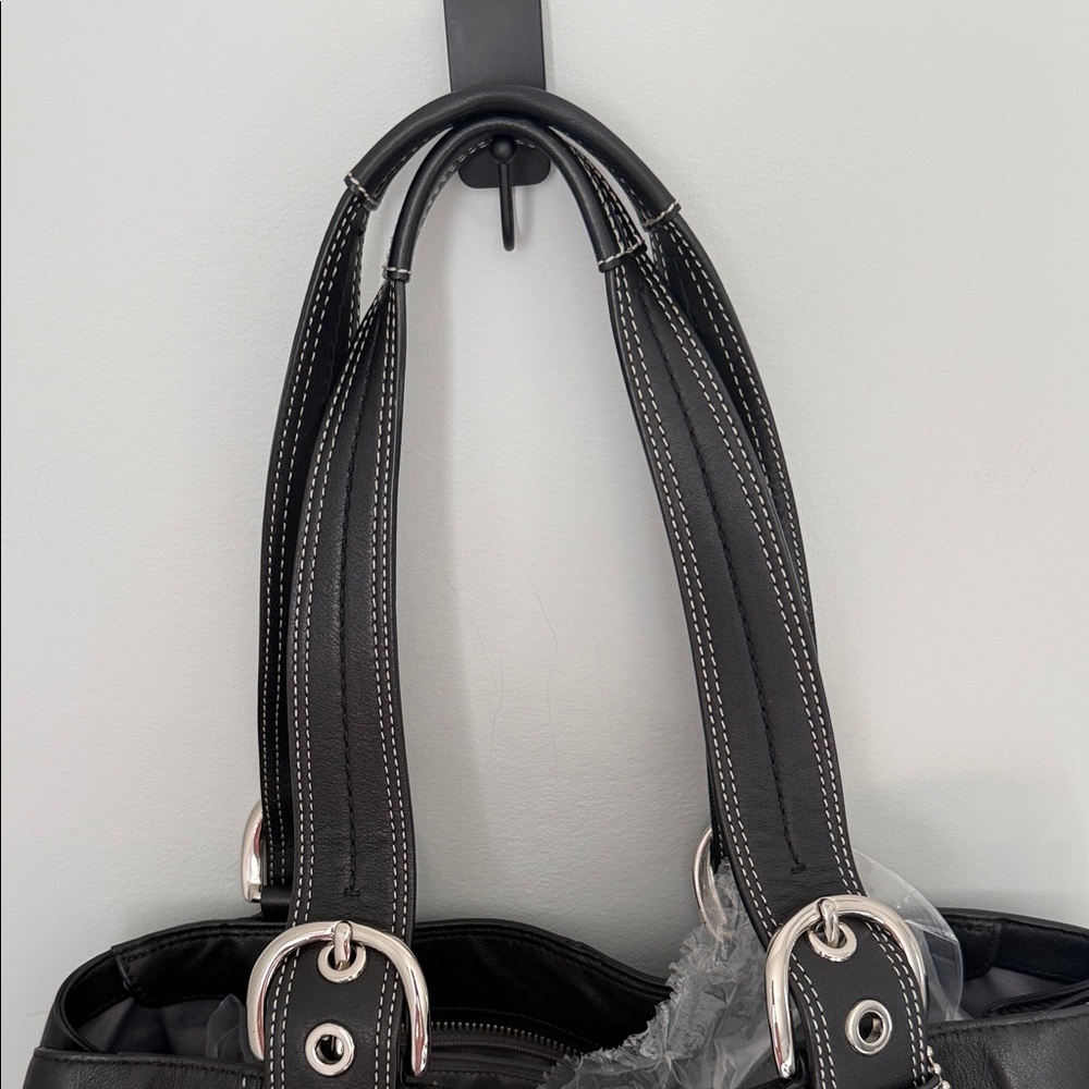 Coach Black Leather Shoulder Bag - Picture 5 of 11